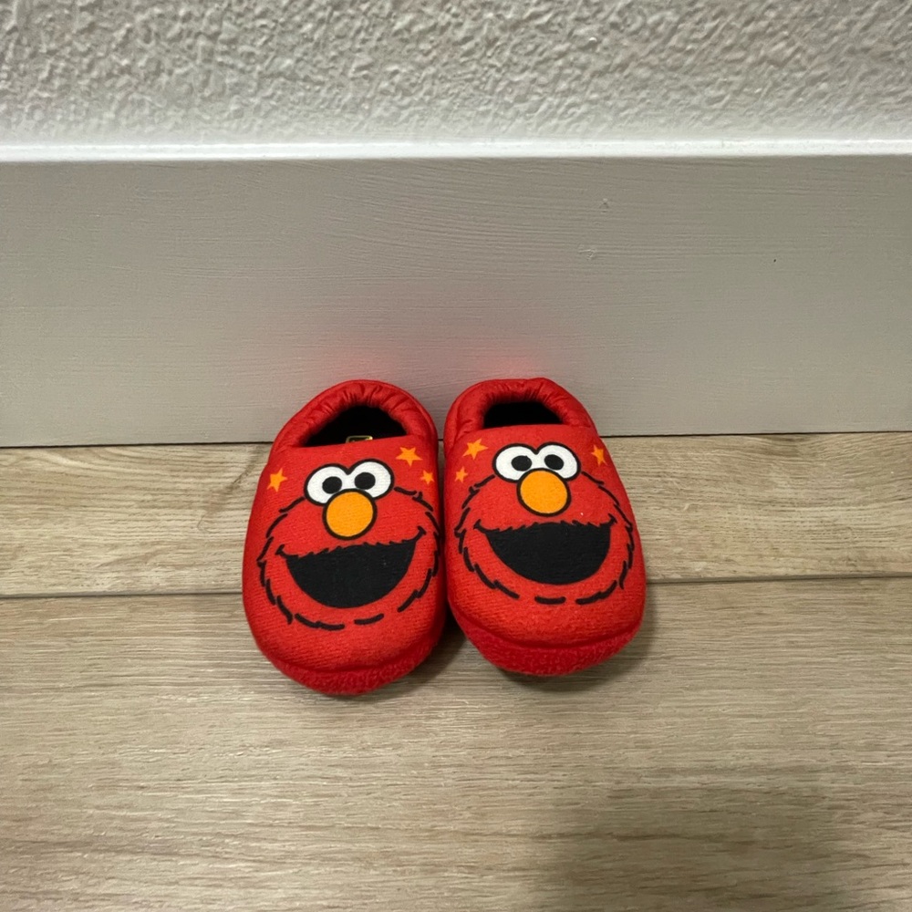 Sesame Street Red Elmo Kids Slippers
